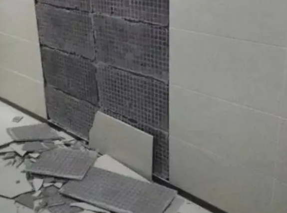 东营市瓷砖空鼓维修公司分享下东营市墙砖松动维修的知识